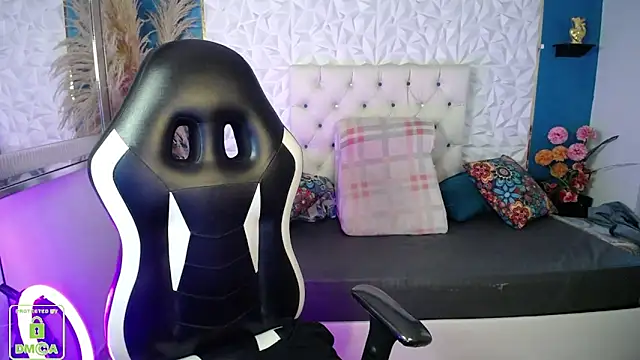 NathaliaSweet 11 online show from February 14, 2026, 2:17 pm