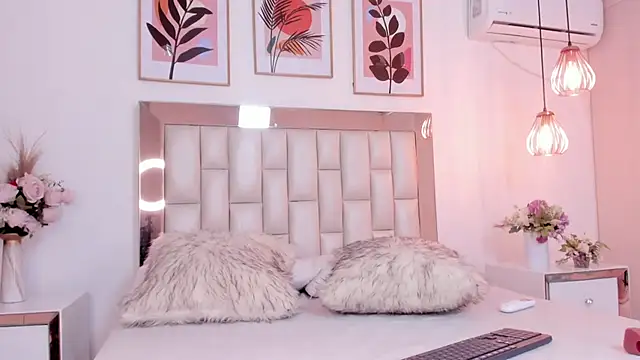 Snapshot of Kim_miller4 chatting on March 19, 2025, 7:38 pm Kim miller4 online show from March 19, 2025, 7:38 pm