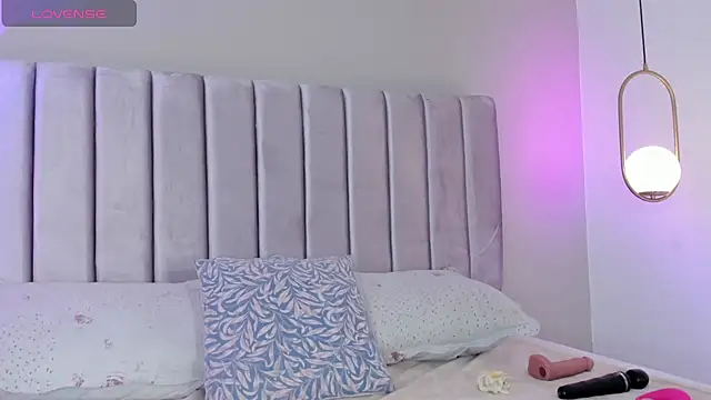 Snapshot of Kim_miller4 chatting on February 21, 2025, 8:49 pm Kim miller4 online show from February 21, 2025, 8:49 pm