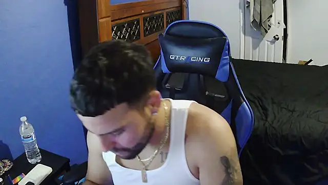 MasterKvn online show from November 3, 2025, 9:35 am