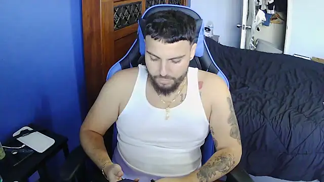 MasterKvn online show from March 4, 2025, 9:54 pm