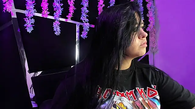 Snapshot of Victoria_Rossy chatting on September 29, 2025, 7:52 pm Victoria Rossy online show from September 29, 2025, 7:52 pm