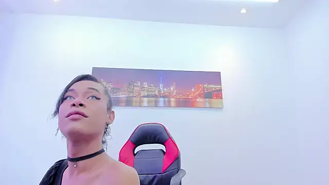 Snapshot of karla_bertulucci chatting on March 9, 2025, 5:17 pm karla bertulucci online show from March 9, 2025, 5:17 pm