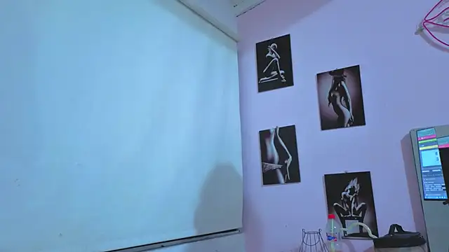 Snapshot of karla_bertulucci chatting on October 17, 2025, 3:10 am karla bertulucci online show from October 17, 2025, 3:10 am