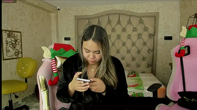 lunula angels online show from December 22, 2024, 4:17 pm