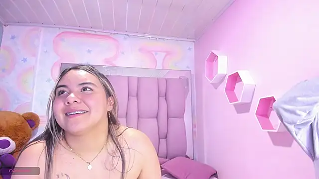 lunula angels online show from December 28, 2024, 9:40 pm