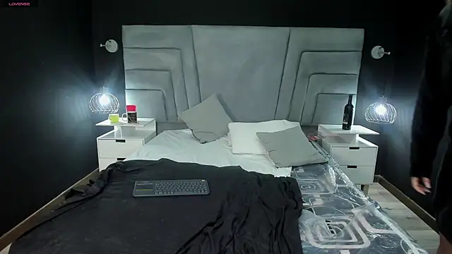 lunula angels online show from December 29, 2024, 9:17 am