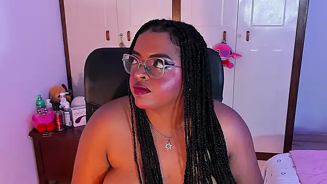 conielaurenth online show from September 15, 2025, 1:39 am