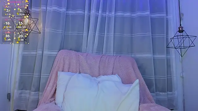 Snapshot of Nyx__Blackwood chatting on November 23, 2025, 4:00 am Nyx Blackwood online show from November 23, 2025, 4:00 am