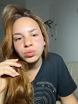 Snapshot of AgnesCampp chatting on November 24, 2025, 10:10 pm AgnesCampp online show from November 24, 2025, 10:10 pm