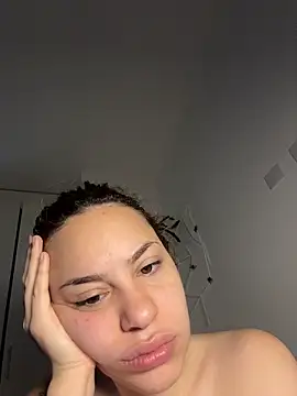 Snapshot of AgnesCampp chatting on November 16, 2025, 5:17 pm AgnesCampp online show from November 16, 2025, 5:17 pm