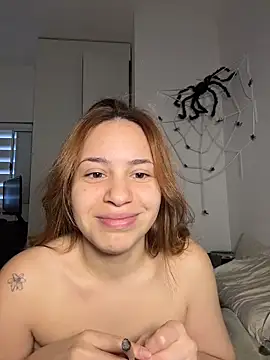 Snapshot of AgnesCampp chatting on November 14, 2025, 4:43 pm AgnesCampp online show from November 14, 2025, 4:43 pm