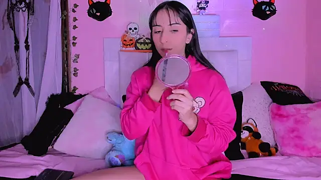 gabyye capprins online show from October 25, 2025, 12:10 am