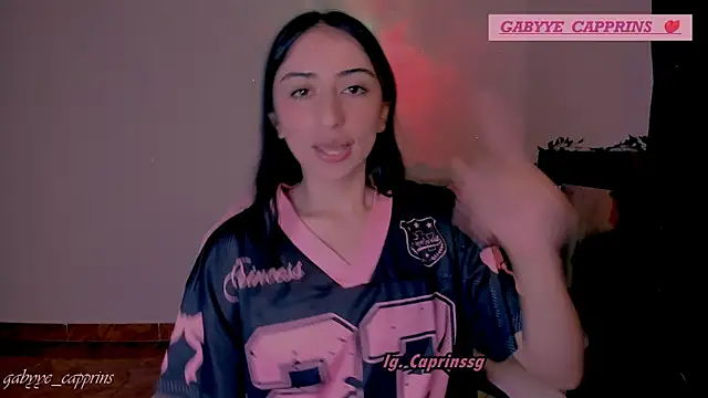 gabyye capprins online show from March 31, 2026, 1:29 am