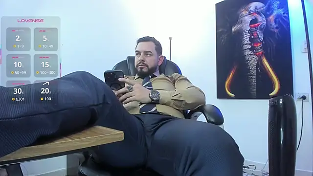 Snapshot of Ethan_Castellano chatting on October 14, 2025, 8:09 pm Ethan Castellano online show from October 14, 2025, 8:09 pm