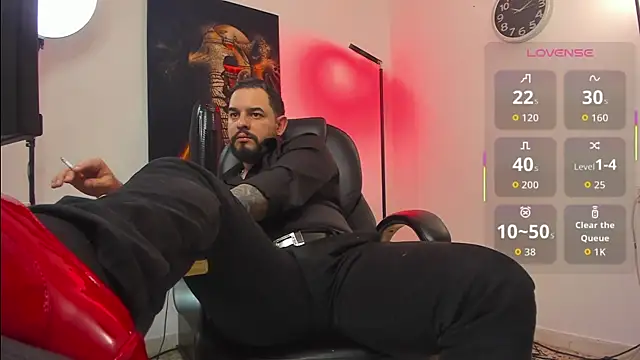 Snapshot of Ethan_Castellano chatting on November 11, 2025, 8:58 pm Ethan Castellano online show from November 11, 2025, 8:58 pm