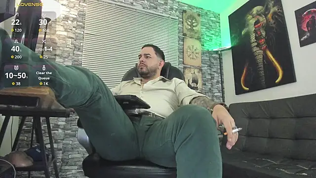 Snapshot of Ethan_Castellano chatting on May 9, 2026, 10:57 pm Ethan Castellano online show from May 9, 2026, 10:57 pm