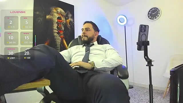 Snapshot of Ethan_Castellano chatting on October 5, 2025, 10:55 pm Ethan Castellano online show from October 5, 2025, 10:55 pm