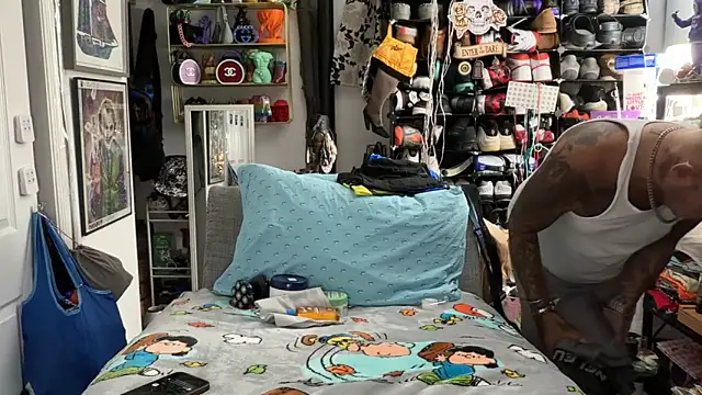 joeytatts66 online show from April 1, 2026, 1:19 am