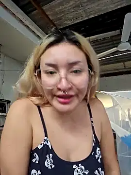 Snapshot of sadnessgyall chatting on March 3, 2025, 11:14 pm sadnessgyall online show from March 3, 2025, 11:14 pm