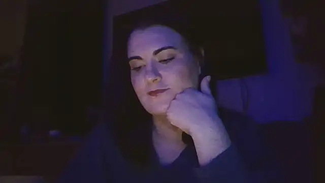 Snapshot of _CumSeeV_ chatting on December 19, 2025, 5:00 am CumSeeV online show from December 19, 2025, 5:00 am