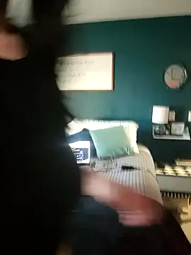 Snapshot of _CumSeeV_ chatting on December 5, 2024, 9:55 pm CumSeeV online show from December 5, 2024, 9:55 pm