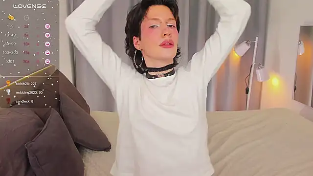 Kolette Gray online show from March 9, 2025, 4:44 pm