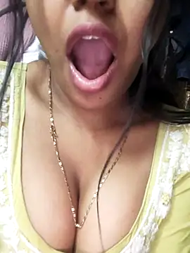 Snapshot of Sania-Love chatting on March 4, 2025, 6:07 pm Sania-Love online show from March 4, 2025, 6:07 pm