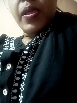 Snapshot of Sania-Love chatting on March 12, 2025, 5:38 pm Sania-Love online show from March 12, 2025, 5:38 pm