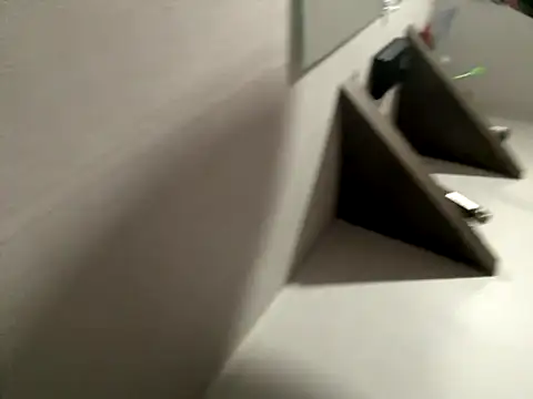 CB1979 online show from November 22, 2025, 2:21 am