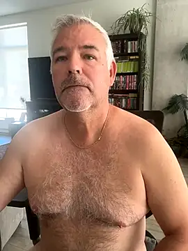 Snapshot of aarosteev2 chatting on September 17, 2025, 2:08 pm aarosteev2 online show from September 17, 2025, 2:08 pm