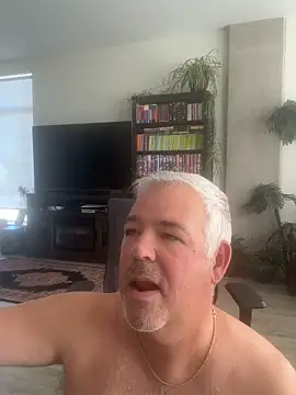 Snapshot of aarosteev2 chatting on September 15, 2025, 1:00 pm aarosteev2 online show from September 15, 2025, 1:00 pm