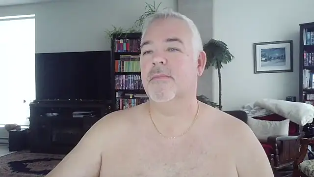 Snapshot of aarosteev2 chatting on October 31, 2025, 2:35 pm aarosteev2 online show from October 31, 2025, 2:35 pm