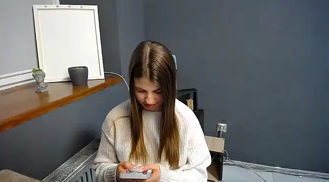 felicity gold online show from March 18, 2025, 7:12 am