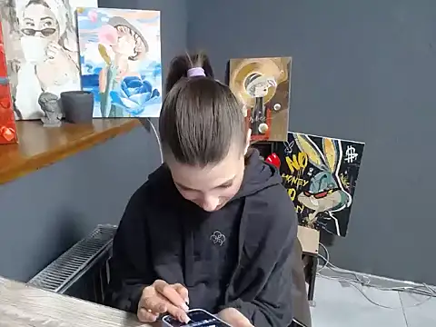 felicity gold online show from March 17, 2026, 7:55 am