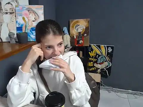 Snapshot of felicity_gold chatting on May 21, 2026, 6:11 am felicity gold online show from May 21, 2026, 6:11 am