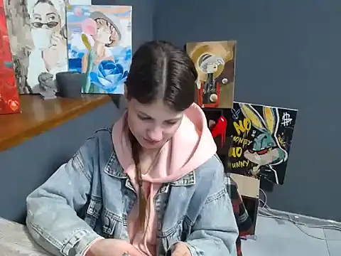 Snapshot of felicity_gold chatting on April 23, 2026, 7:04 am felicity gold online show from April 23, 2026, 7:04 am