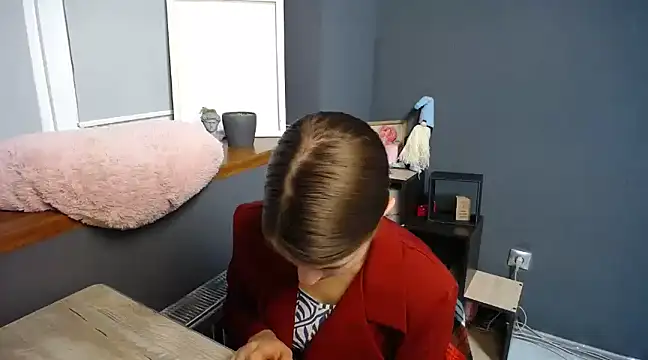 felicity gold online show from March 22, 2025, 10:28 am