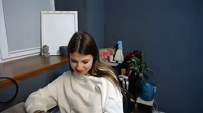 felicity gold online show from February 28, 2025, 7:37 am