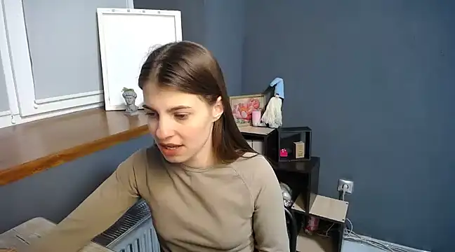 felicity gold online show from March 19, 2025, 7:29 am