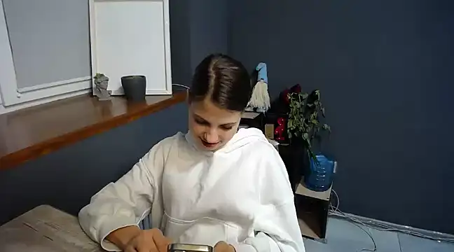 felicity gold online show from March 5, 2025, 10:22 am