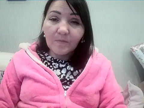 Snapshot of ClaireSunset chatting on May 14, 2026, 5:32 pm ClaireSunset online show from May 14, 2026, 5:32 pm