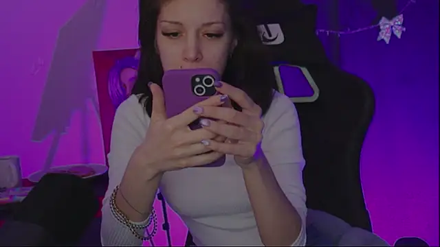 Snapshot of Kathleen_Meow chatting on February 3, 2025, 6:45 am Kathleen Meow online show from February 3, 2025, 6:45 am