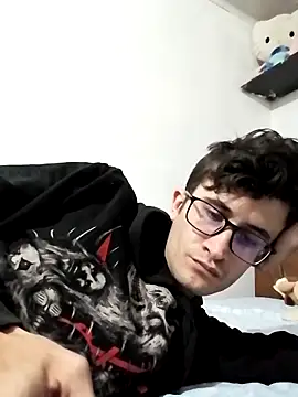 Snapshot of Loggan_donnelly chatting on December 16, 2025, 8:57 pm Loggan donnelly online show from December 16, 2025, 8:57 pm