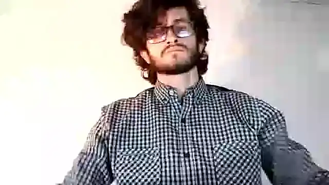 Snapshot of Loggan_donnelly chatting on November 11, 2025, 8:14 pm Loggan donnelly online show from November 11, 2025, 8:14 pm