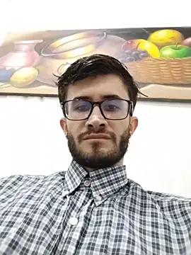 Snapshot of Loggan_donnelly chatting on May 28, 2026, 1:24 am Loggan donnelly online show from May 28, 2026, 1:24 am