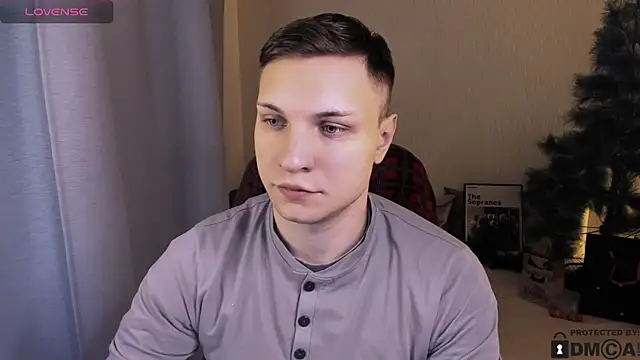 handsome guy01 online show from January 9, 2026, 12:17 am