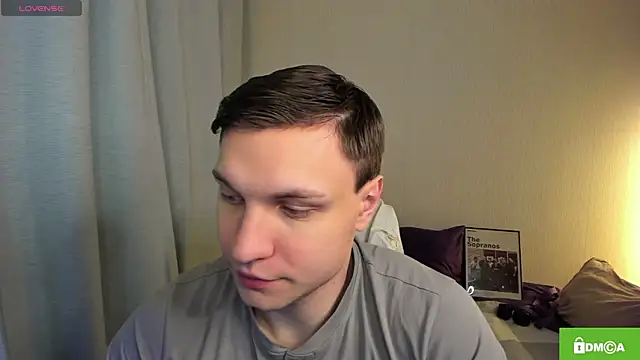 Snapshot of handsome_guy01 chatting on April 6, 2026, 9:27 pm handsome guy01 online show from April 6, 2026, 9:27 pm