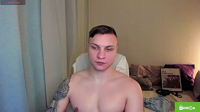 Snapshot of handsome_guy01 chatting on April 16, 2026, 9:39 pm handsome guy01 online show from April 16, 2026, 9:39 pm