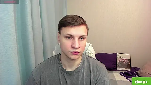 Snapshot of handsome_guy01 chatting on April 11, 2026, 4:42 am handsome guy01 online show from April 11, 2026, 4:42 am